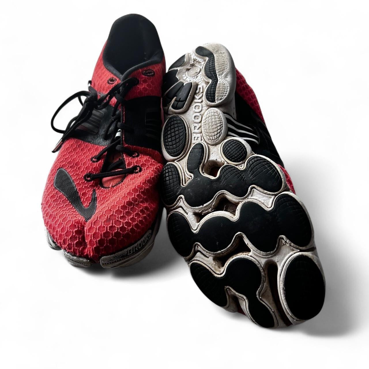 Men’s Red and black Brooks running shoes #running uk size 9.5 sku 6983