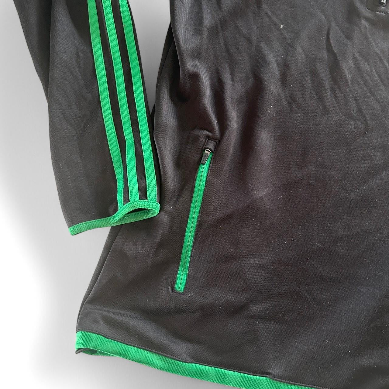 O’Neil small Green and black 1/4 zip pullover sweatshirt with a relaxed fit #streetwear