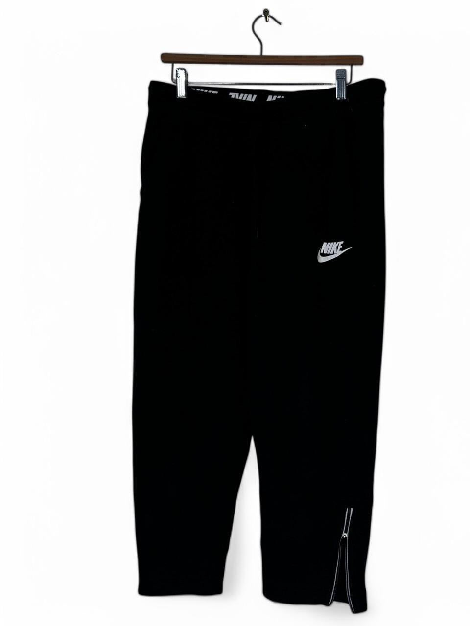 Nike Sweatpants/ Track Pants Black/ White  stripes Women Medium SKU 6966 W30 L28