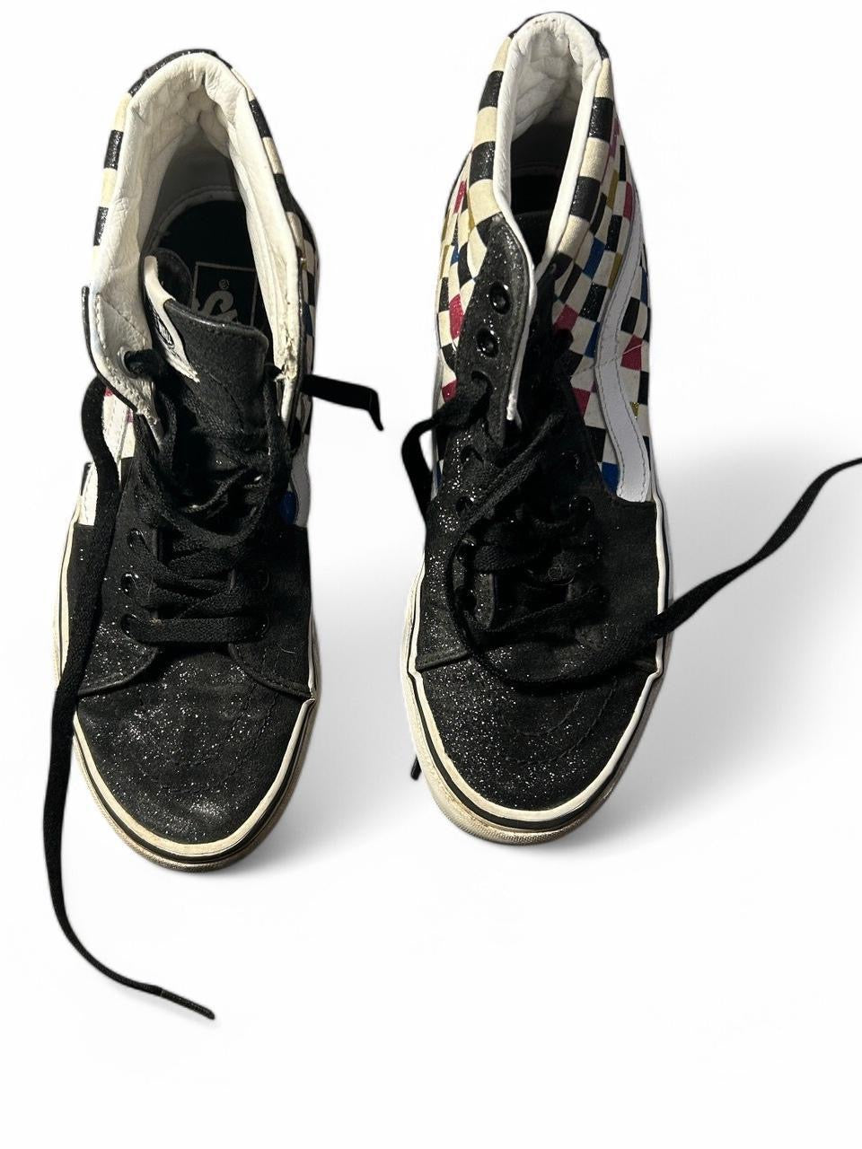 Black and white Vans skateboarding sneakers #skaterstyle uk 6 US 7 men us women 8.5  eu 39.0 SKU 6897