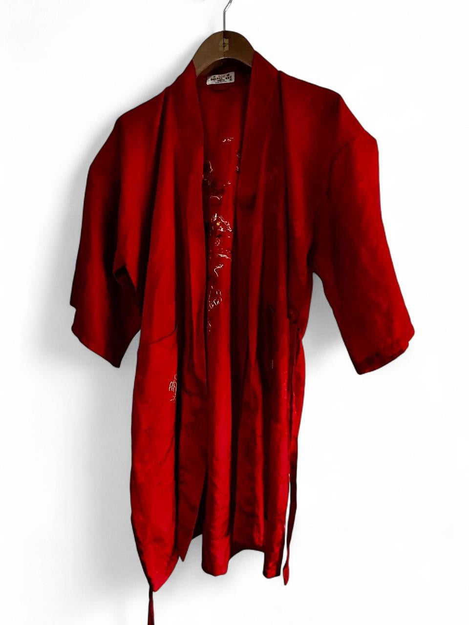 Red vintage Chinese-style kimono with bee embroidery kimono in xl collar to hem 39 pit to pit 22 sku 7027