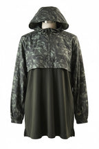 Mens Under Armour Sportstyle hooded Green Camouflage Anorak Jacket 1/2 Zip in L