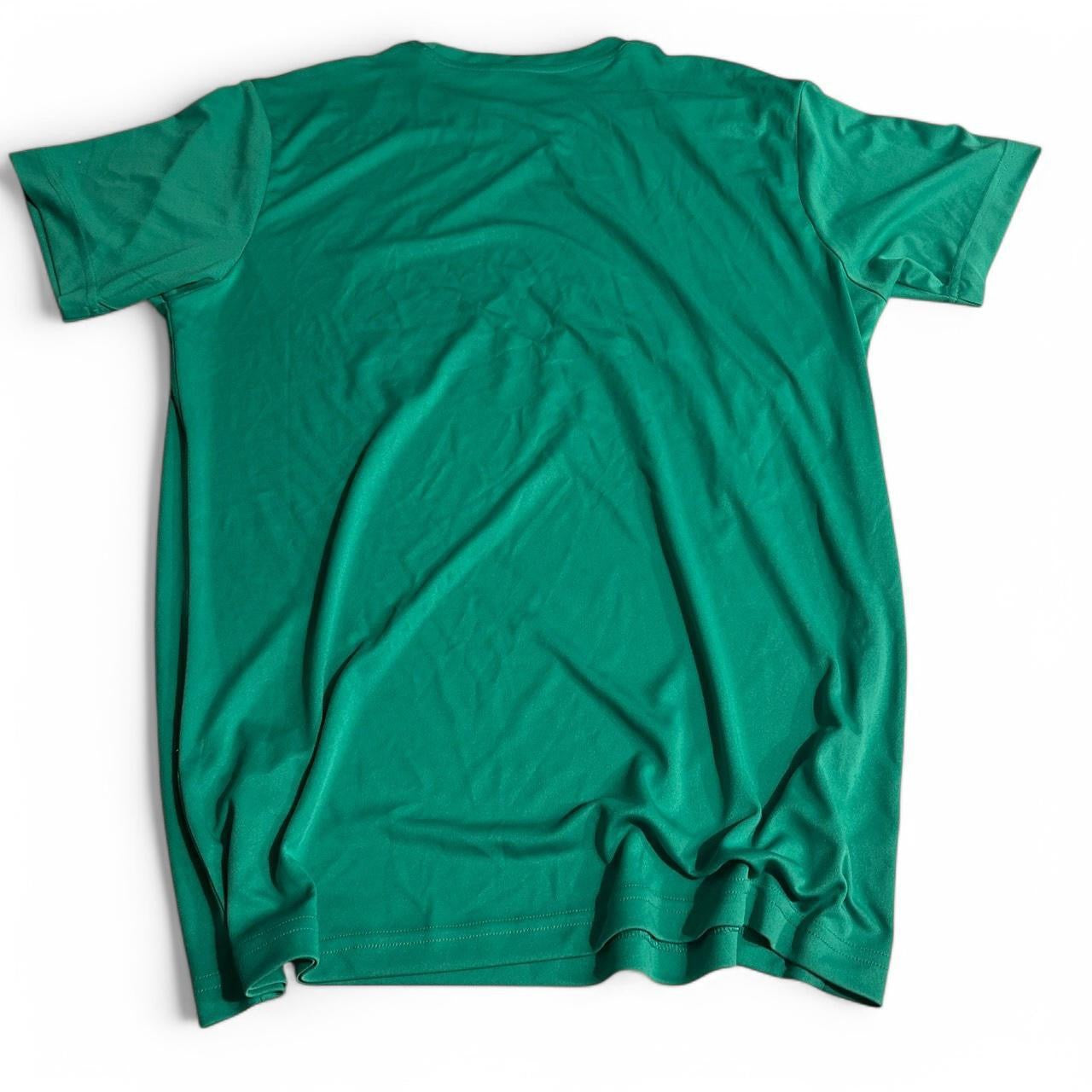 Vintage men Green Toyota SAXNET Limited logo T-Shirt in size L sku 6845