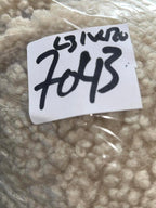 Mens H & M Cream and white Sherpa jacket with zipper pockets #winterjacket in size medium collar to hem 31 pit to pit 20 sku 7043