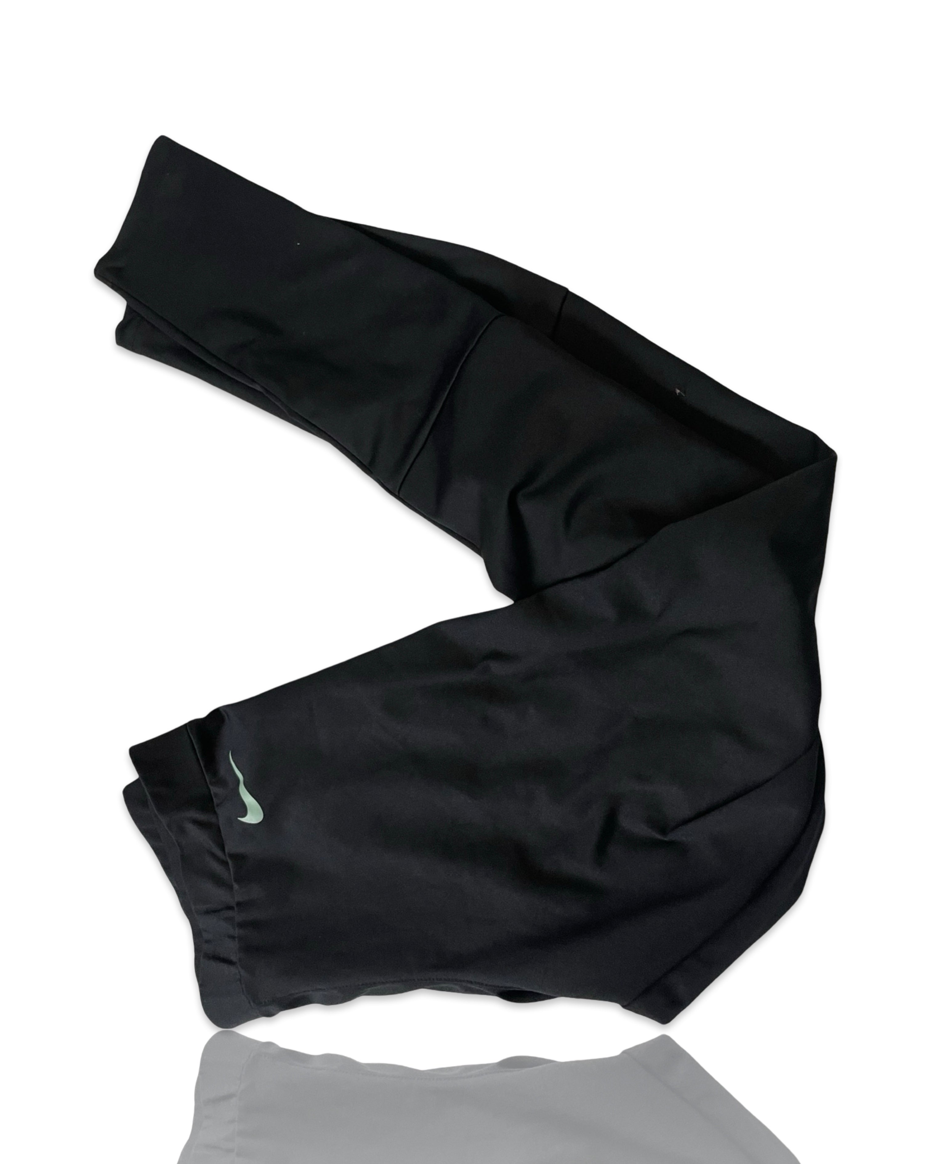 Nike Running Regular Size Women's Leggings in classic black, sized L30 W30! in black  |SKU 4260