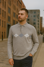 Vintage Premier man long sleeve patterned medium cream polo sweatshirt