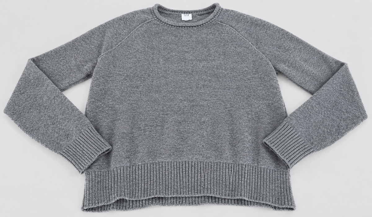 Vintage y2k Gap women's Grey Cardigan &nbsp;in XS L 27 W 17 SKU 5300