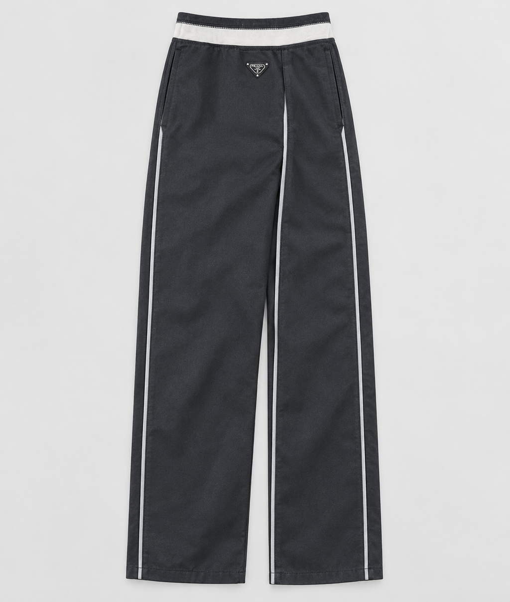 Vintage women's elastic waistband fitted tracksuit bottom in navy W 30 L 29 SKU 5299