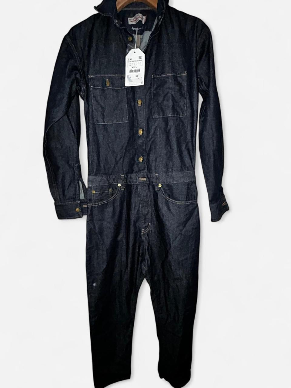 Men’s Zara navy  denim boiler suit with button-up front, collar, and long sleeves #denim #jumpsuit in size small total length is 69 pit is 18  waist 32 crouch to bottom 30 sku 7082