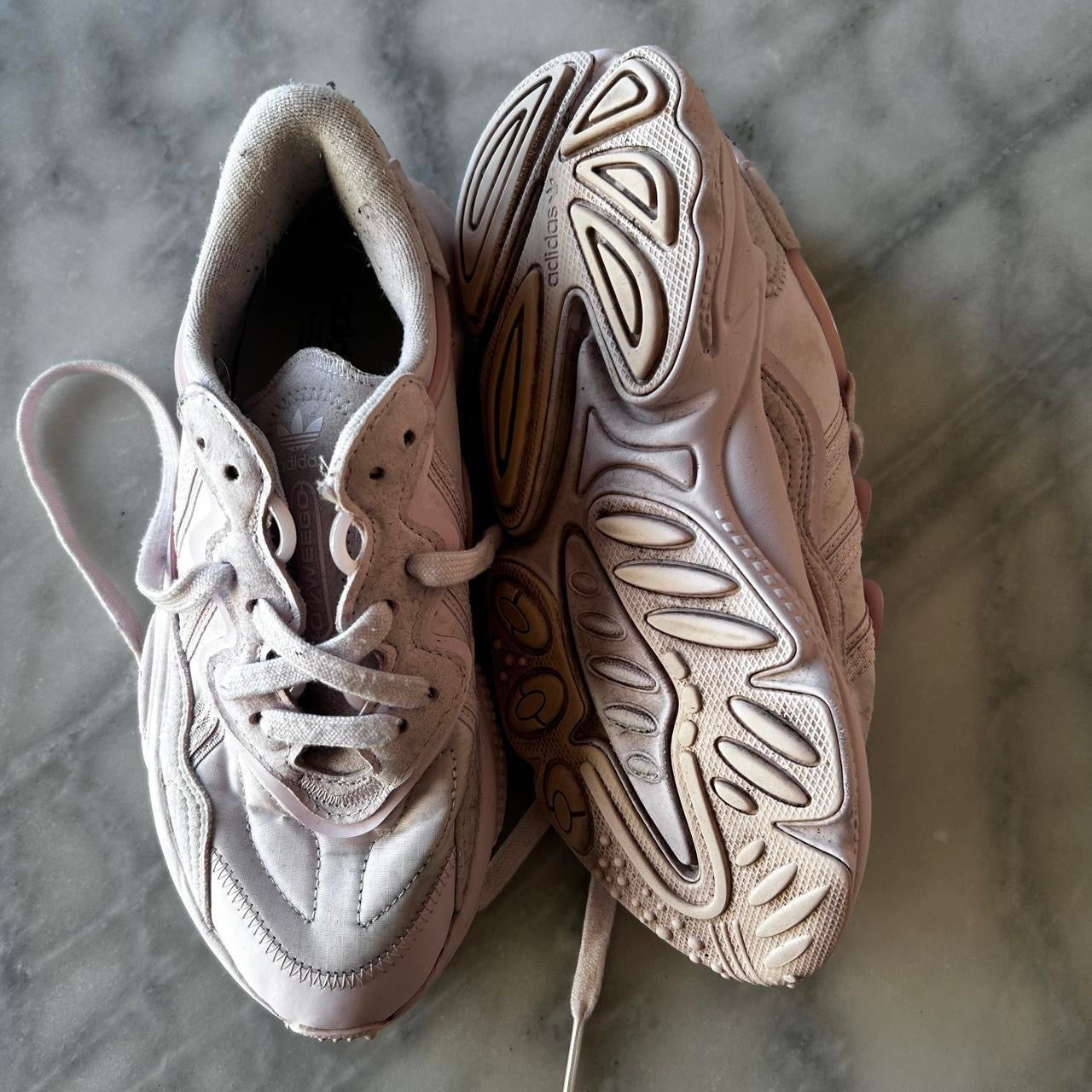 Adidas Ozweego Almost Pink GS Trainers Size UK 5 US 5.5 SKU 6990