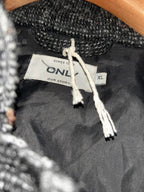 Women’s Grey and black vintage wool blend overcoat winter in xl collar to hem 41 pit to pit 20 sku 7070