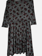 Grey and red floral dress with a V-neck and 3/4 sleeves #floraldress L 36 W 14. SkU 7010