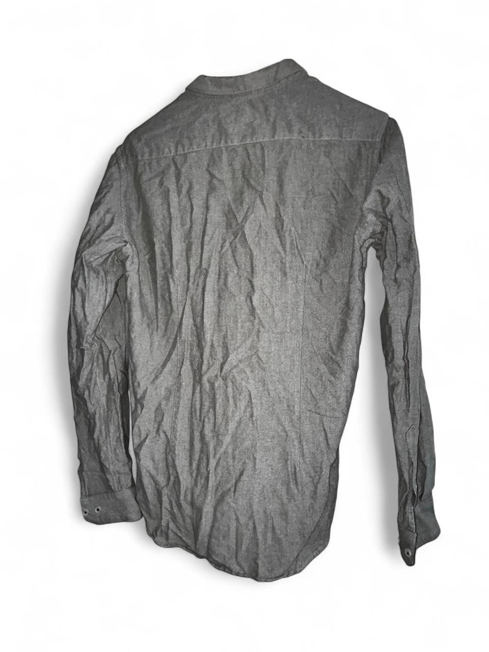 Men’s grey Zara slim fit button up shirt #slimfit in size medium collar to hem 30 pit to pit 19 sku 7049