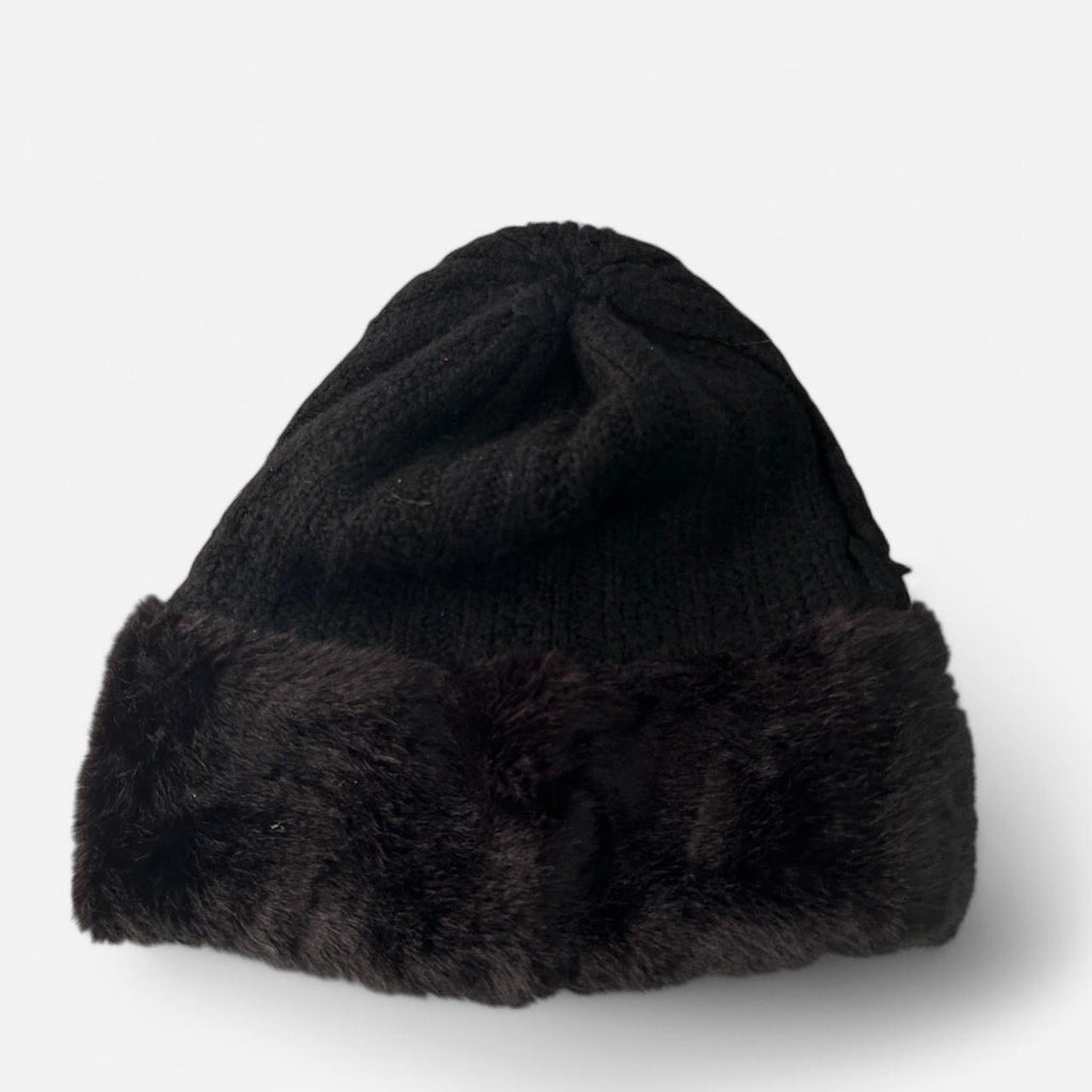 Black faux fur beanie hat #winteraccessories sku 6821