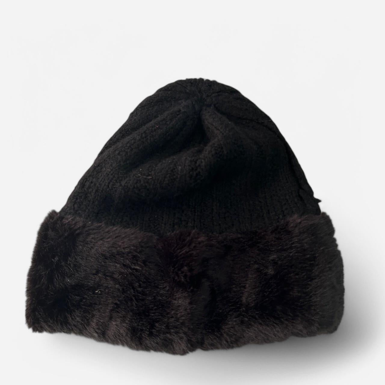 Black faux fur beanie hat #winteraccessories sku 6821