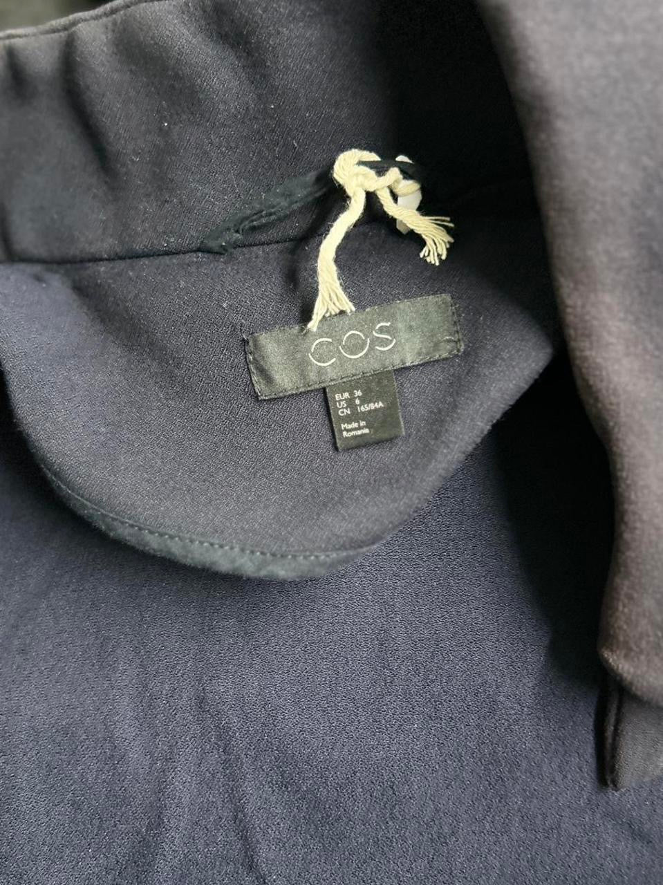 COS Women's  Black 100% collared Trench Coat in Small SKU 6942  L33 W22