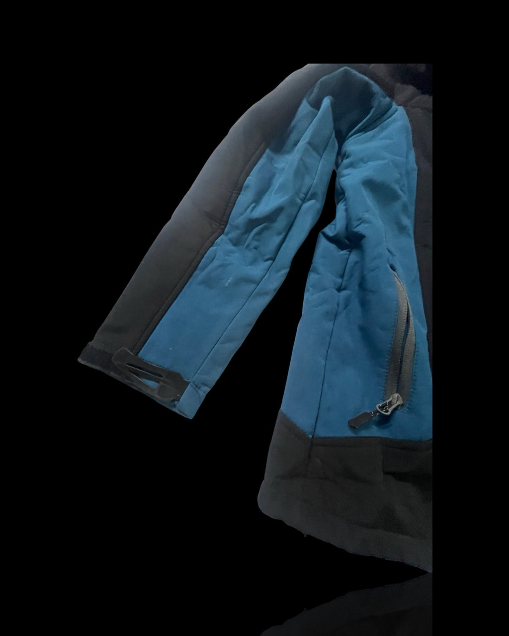 The North Face  Women's Blue insulated HOODED WINDBREAKER Jacket SKU 4153