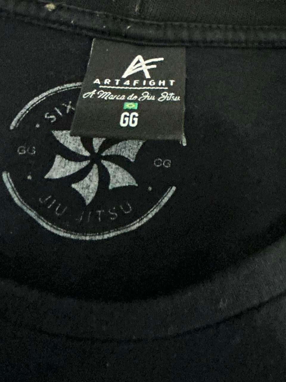 Black Art of Fight graphic t-shirt with French Guiana design #MMA collar to hem 31 pit to pit 23 sku 7057