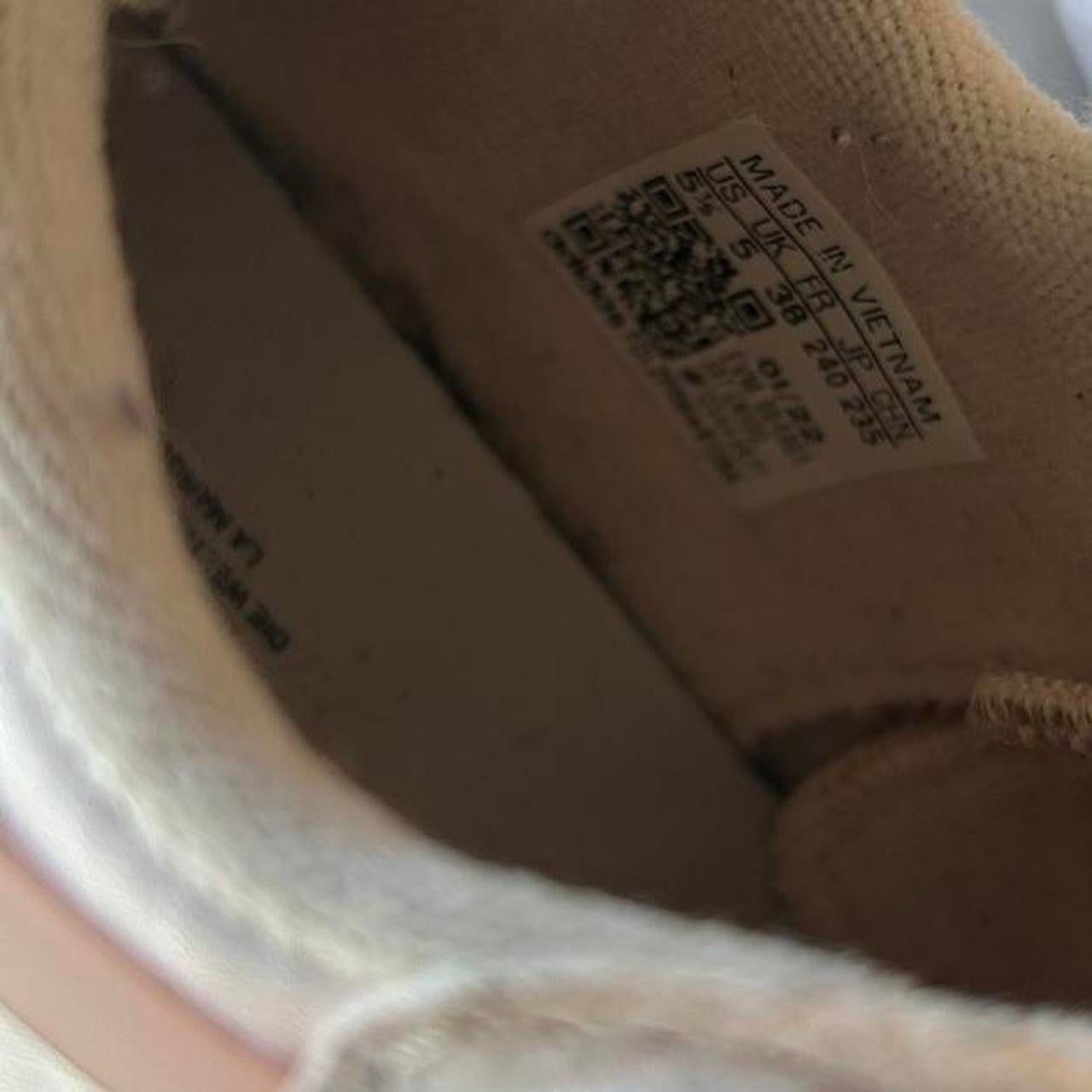 Adidas Ozweego Almost Pink GS Trainers Size UK 5 US 5.5 SKU 6990