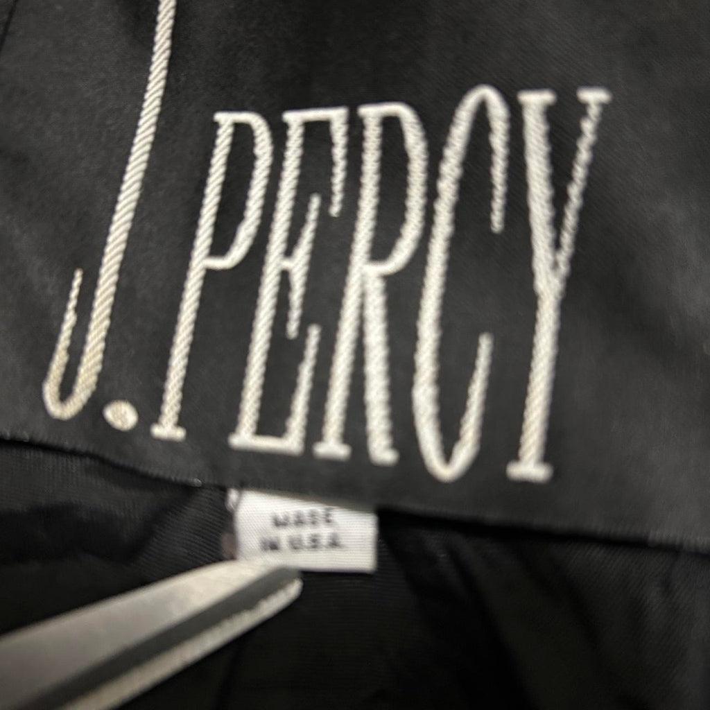 J Percy made in USA in sz L Navy peacoat with button-up closure, multiple pockets, and a classic, preppy style #preppy #wintercoat L 31 W20 AKU 6908