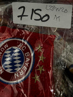 Bayern Munich 2022/23 home shirt - red and white sportswear #football #soccer
Size medium 
SKU 7150
 L28 w 20