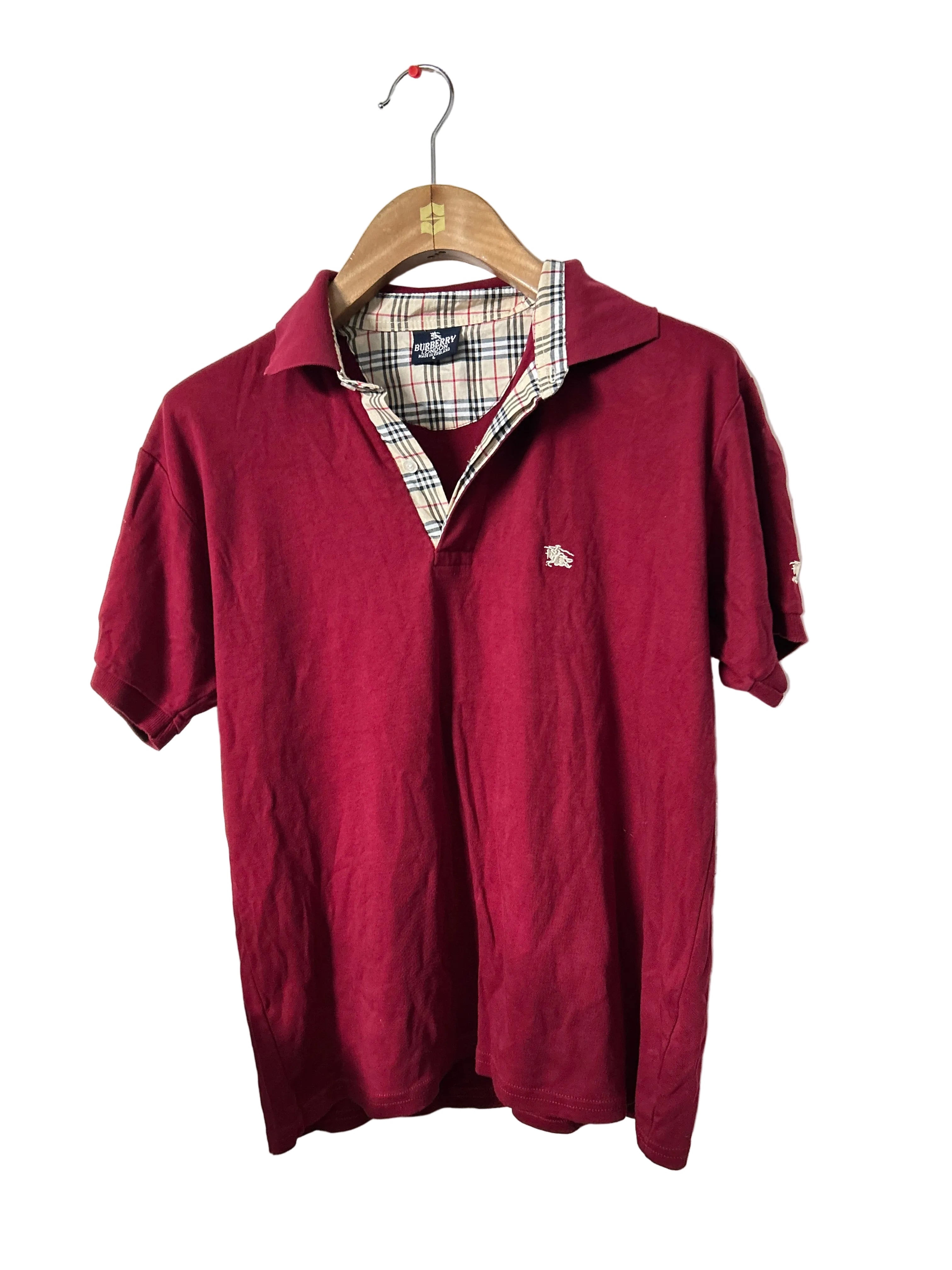 Women’s vintage Burberry London red cotton piqué polo shirt with Nova Check collar and logo embroidery.