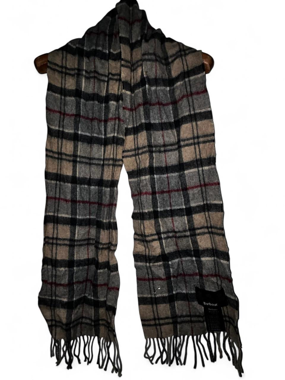 Barbour multi-coloured scarf #accessorize collar to hem 63 pit to
Pit 9 sku 7083