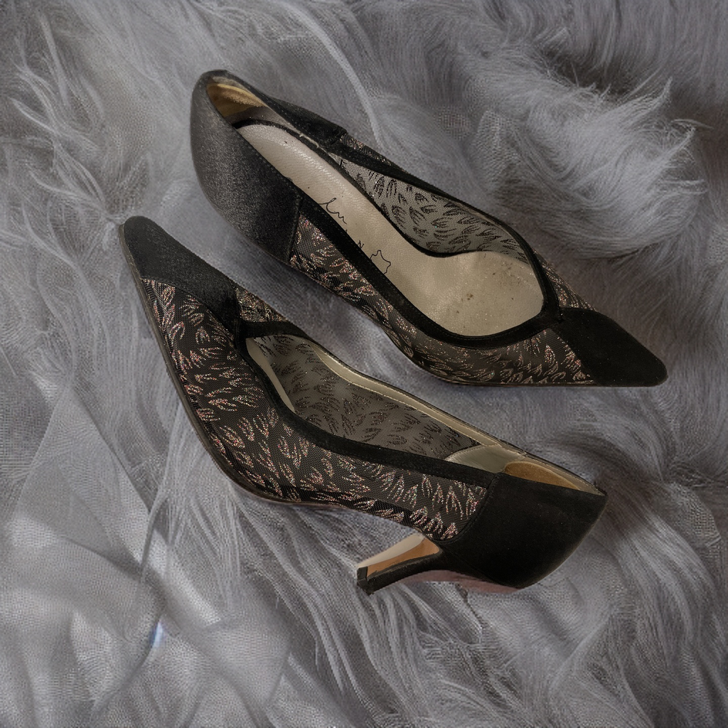 Vintage made in spain Black Lace Pumps size 38