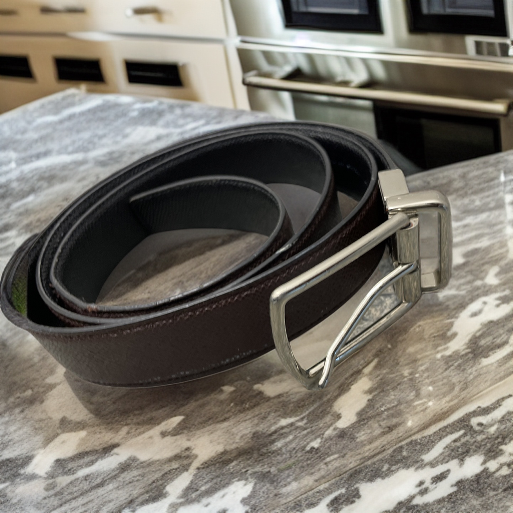 Rubynee Vintage y2k mens leather brown belt