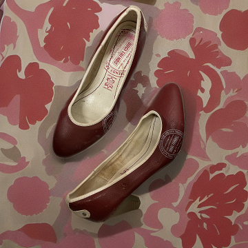 Vintage red leather pumps low heel size 38