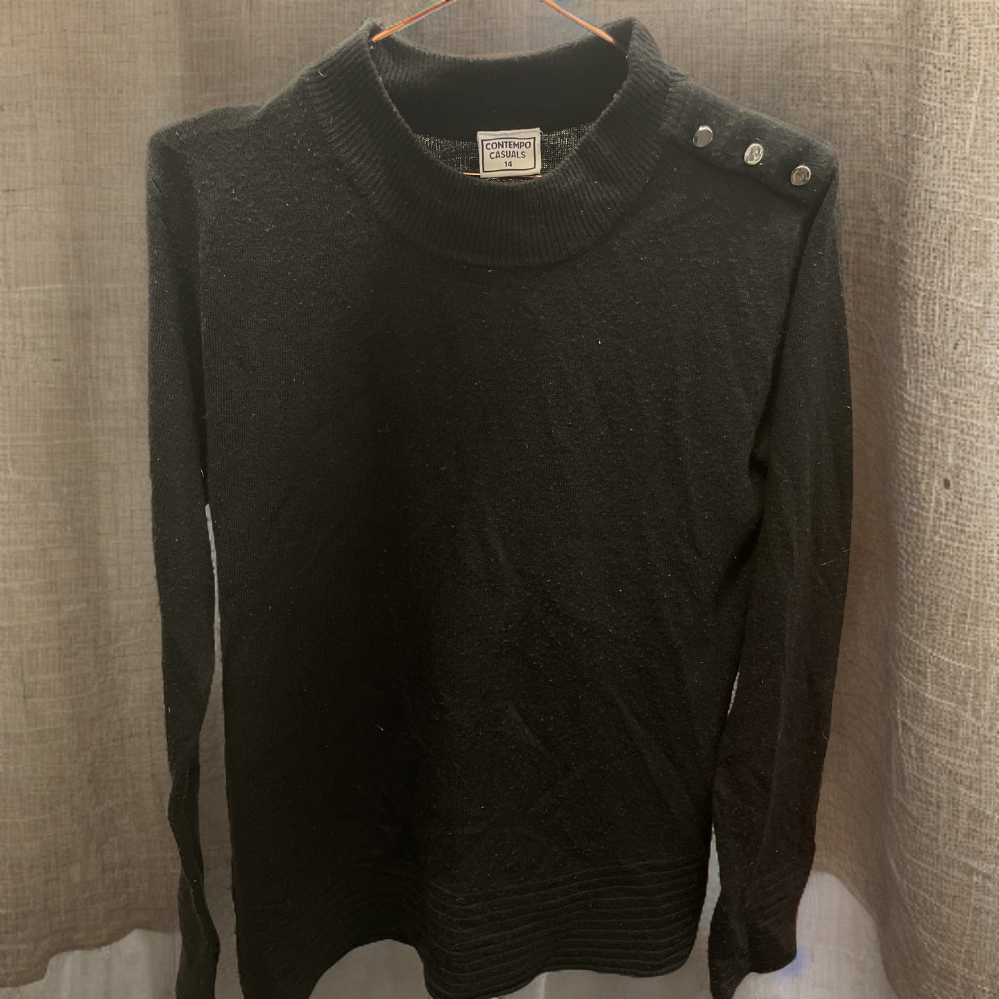 Rubynee Vintage y2k Black crew neck sweater size L
