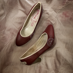Vintage red leather pumps low heel size 38