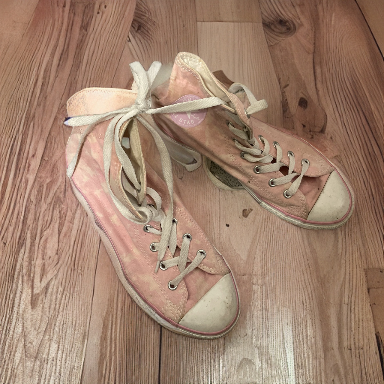 Soft on sale pink converse