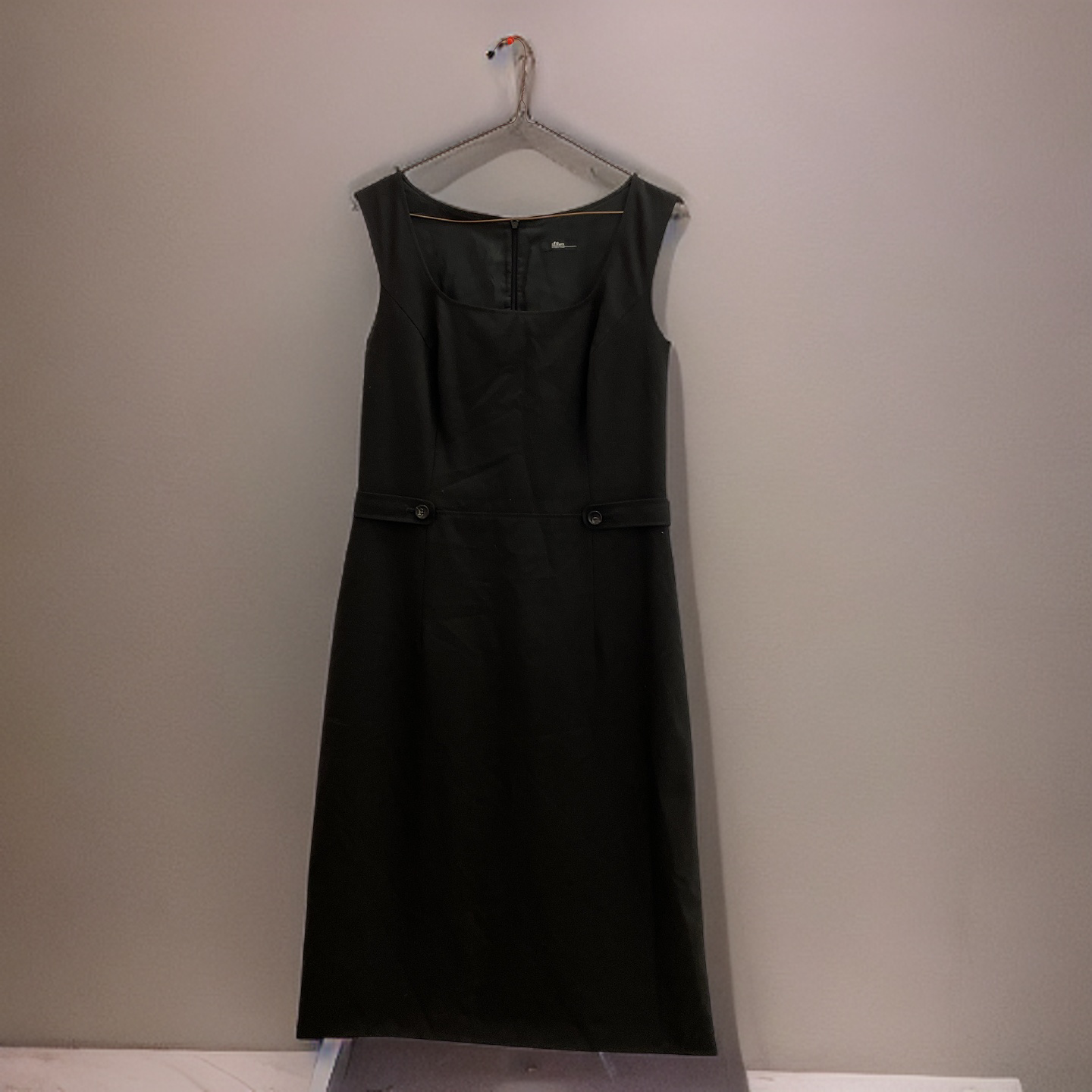 Rubynee Vintage y2k mid-length black sleeveless dress