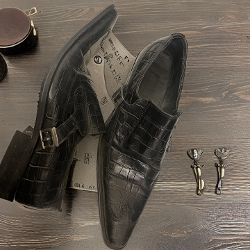 Vintage men black leather italian shoe size 41