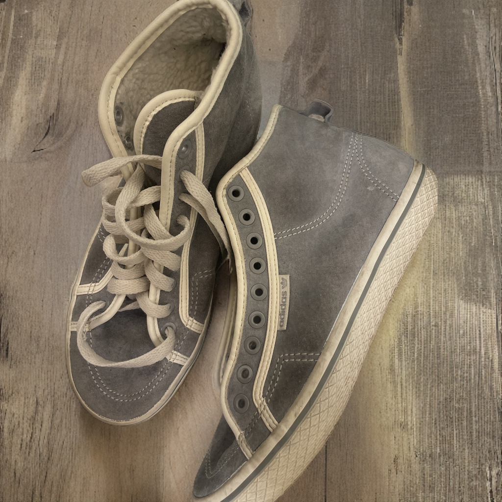 Vintage high-top adidas grey sneakers uk 6