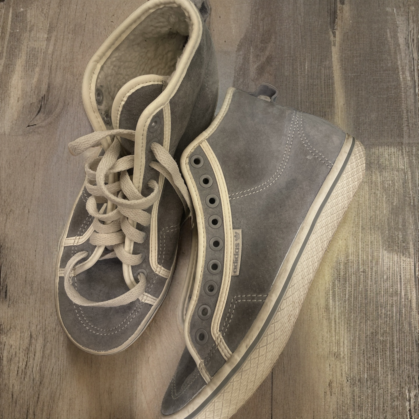 Vintage high-top adidas grey sneakers uk 6