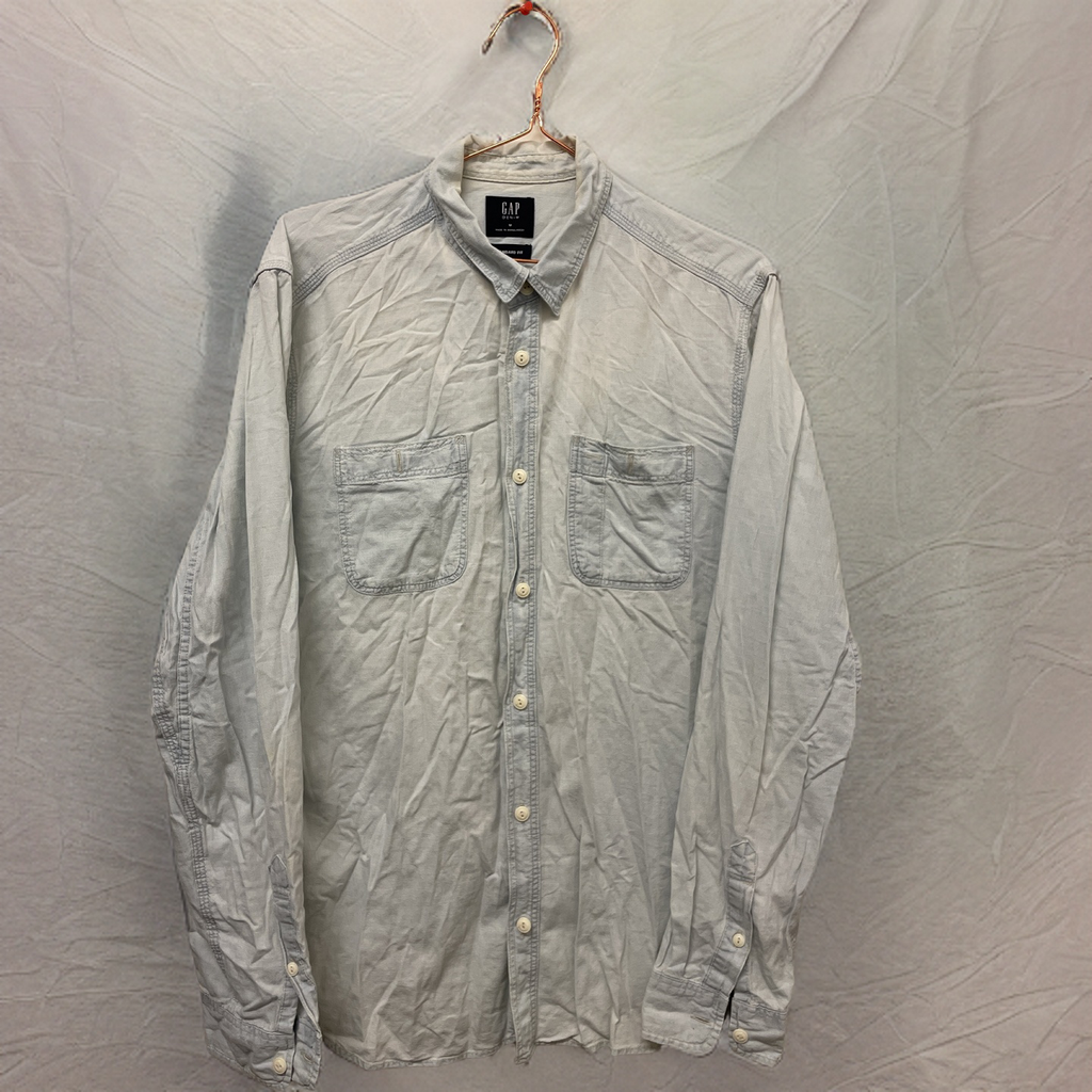Rubynee Vintage y2k GAP Denim standard fit shirt size M