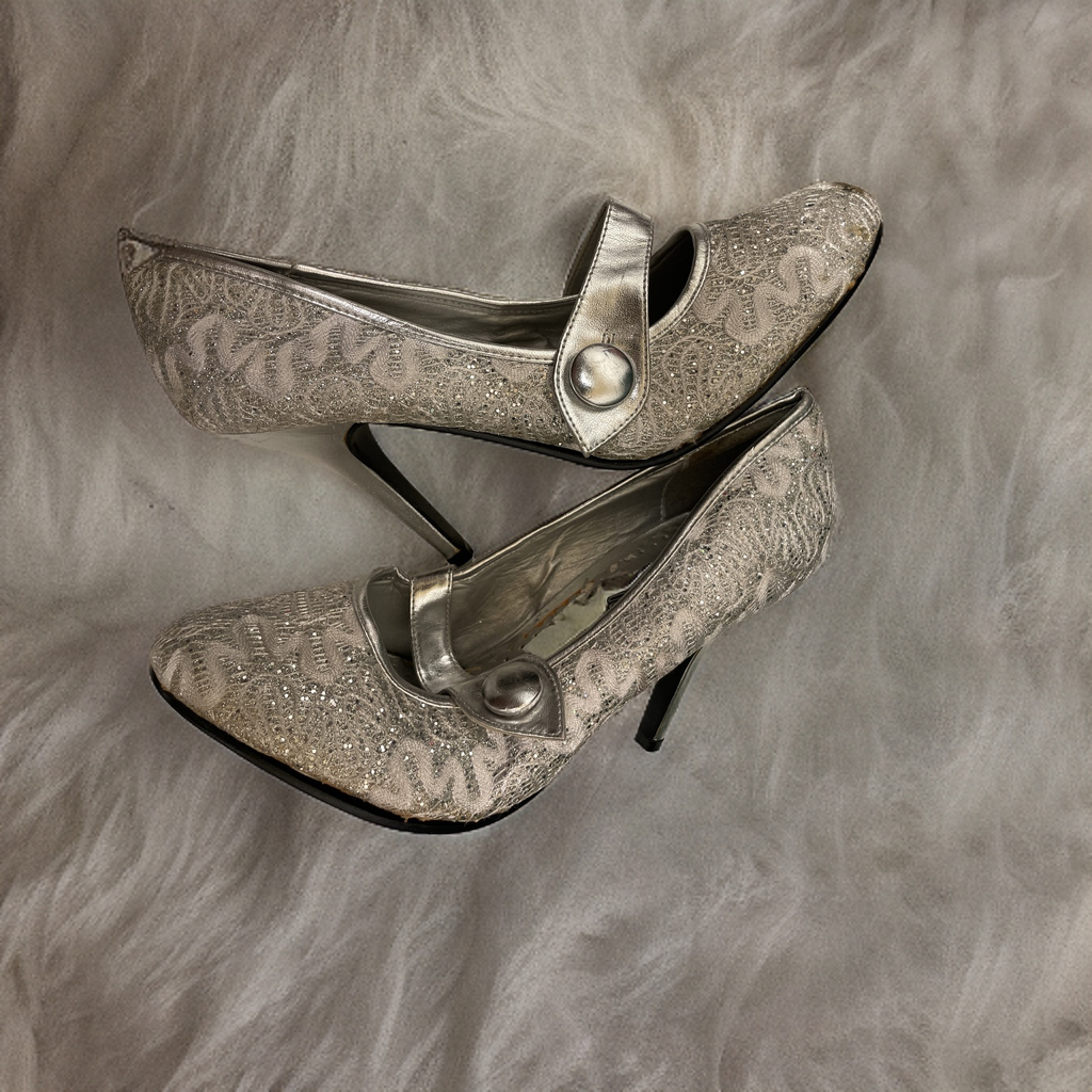 Vintage luxury women grey heel shoe size 39