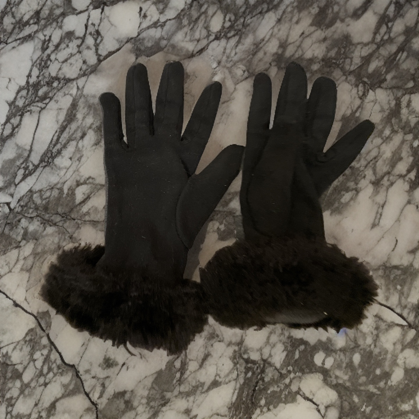 Rubynee Vintage y2k Faux fur grey gloves