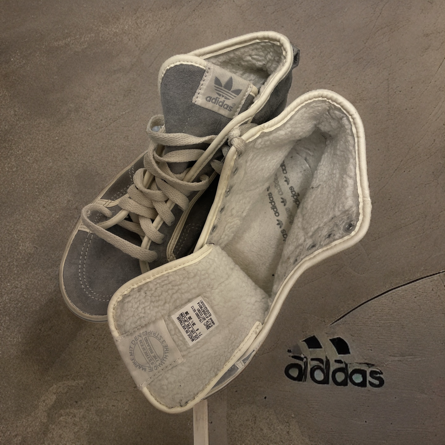 Vintage high-top adidas grey sneakers uk 6