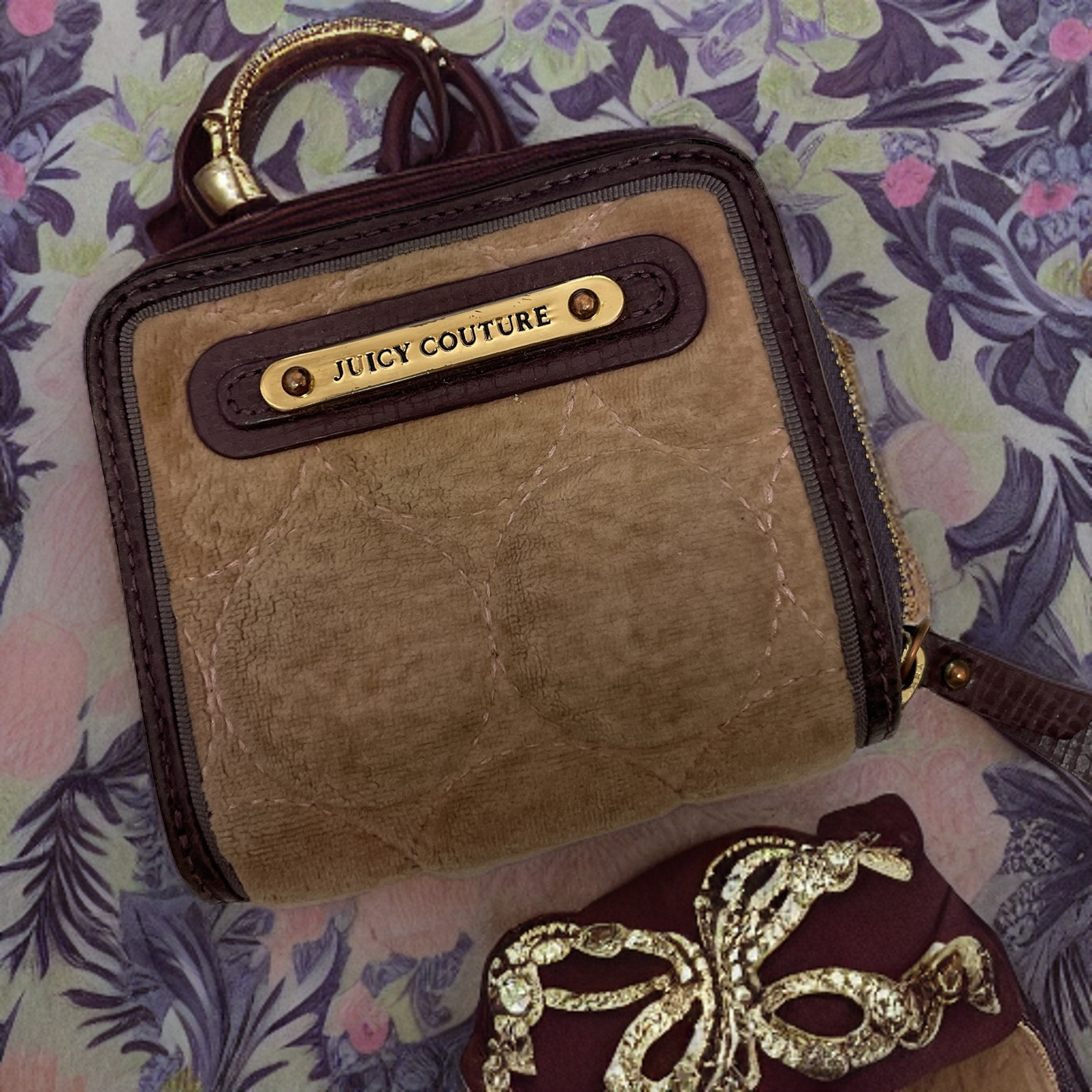 Rubynee Vintage y2k portable Juicy couture foldable brown leather wallet bag
