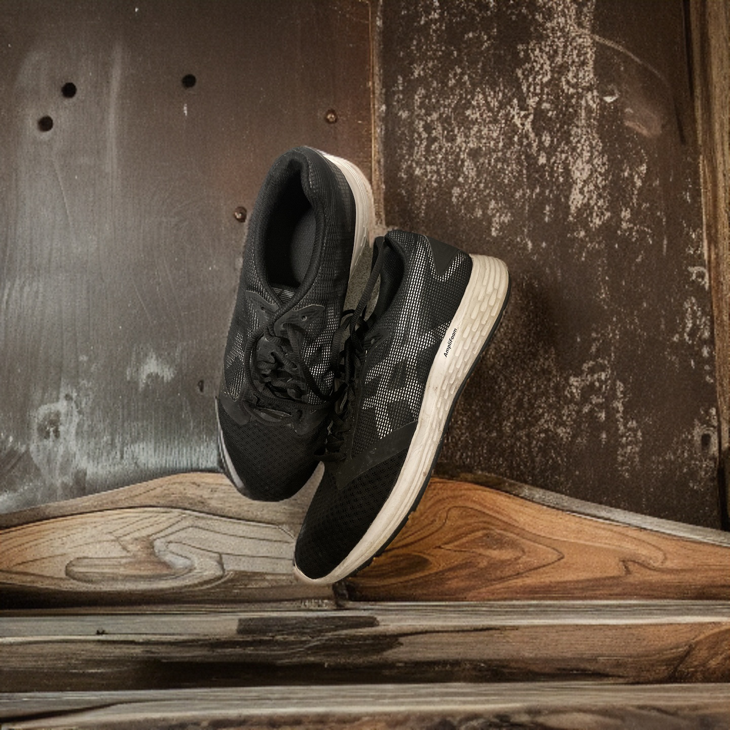 Rubynee Vintage y2k men new balance black sneakers uk 9