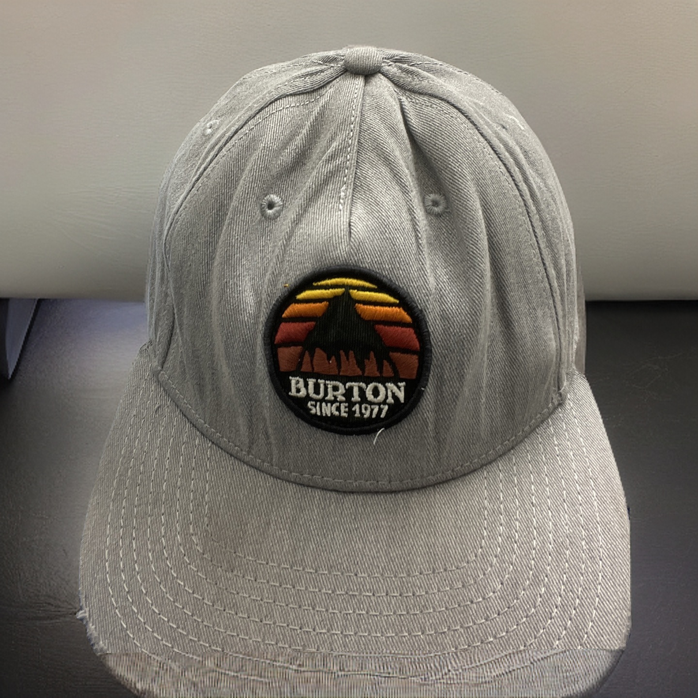 Rubynee Vintage y2k Burton underhill monument grey baseball cap