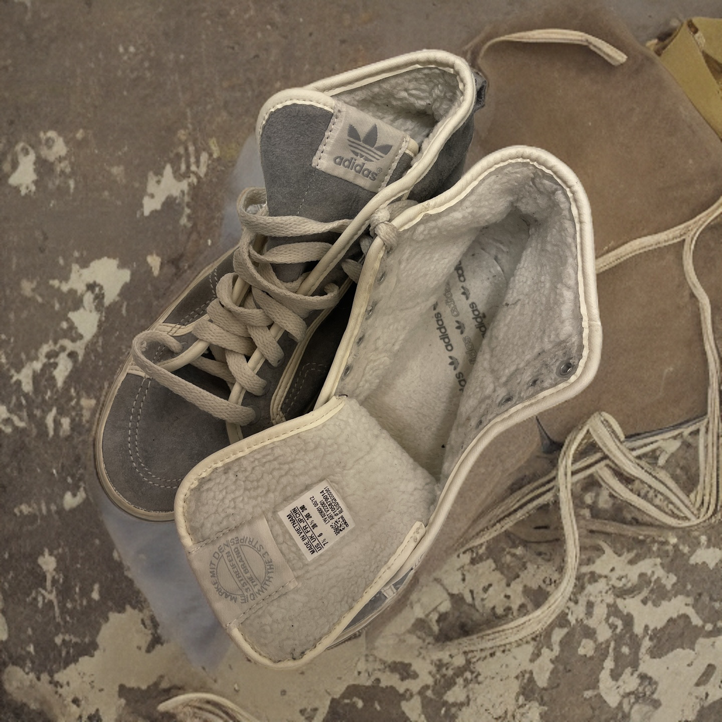 Vintage high-top adidas grey sneakers uk 6