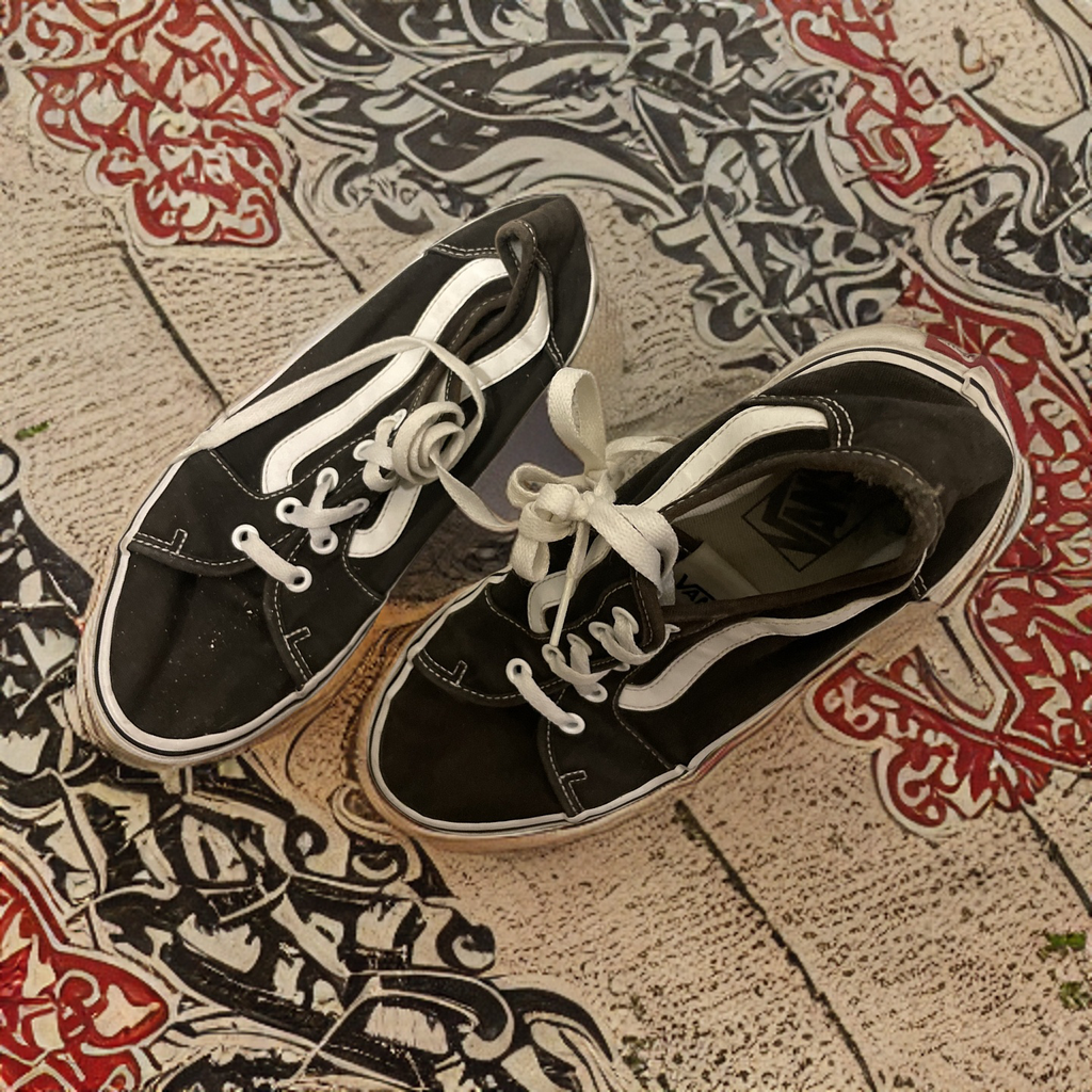 Rubynee Vintage y2k black vans sneakers UK 6