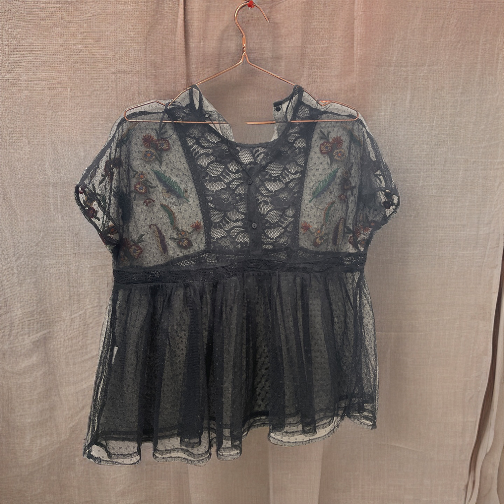 Rubynee Vintage y2k zara flowy lace short sleeve black top