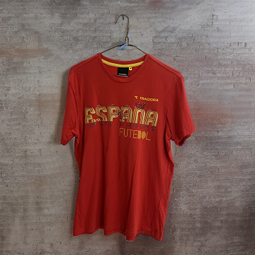 Vintage red spain national football team tshirt size M