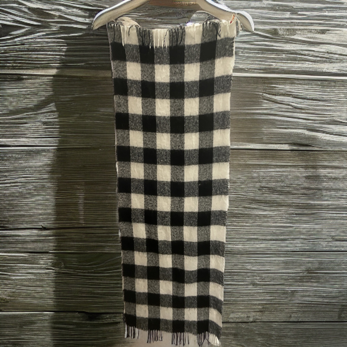 Rubynee Vintage y2k black and white checkered scarf
