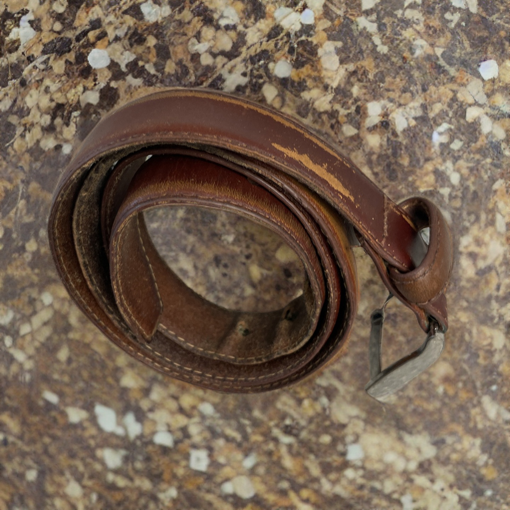 Rubynee Vintage y2k mens leather brown belt